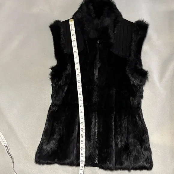 Linda Richards Black Fur Vest with Knit Shoulders and Back - Picture 7 of 7
